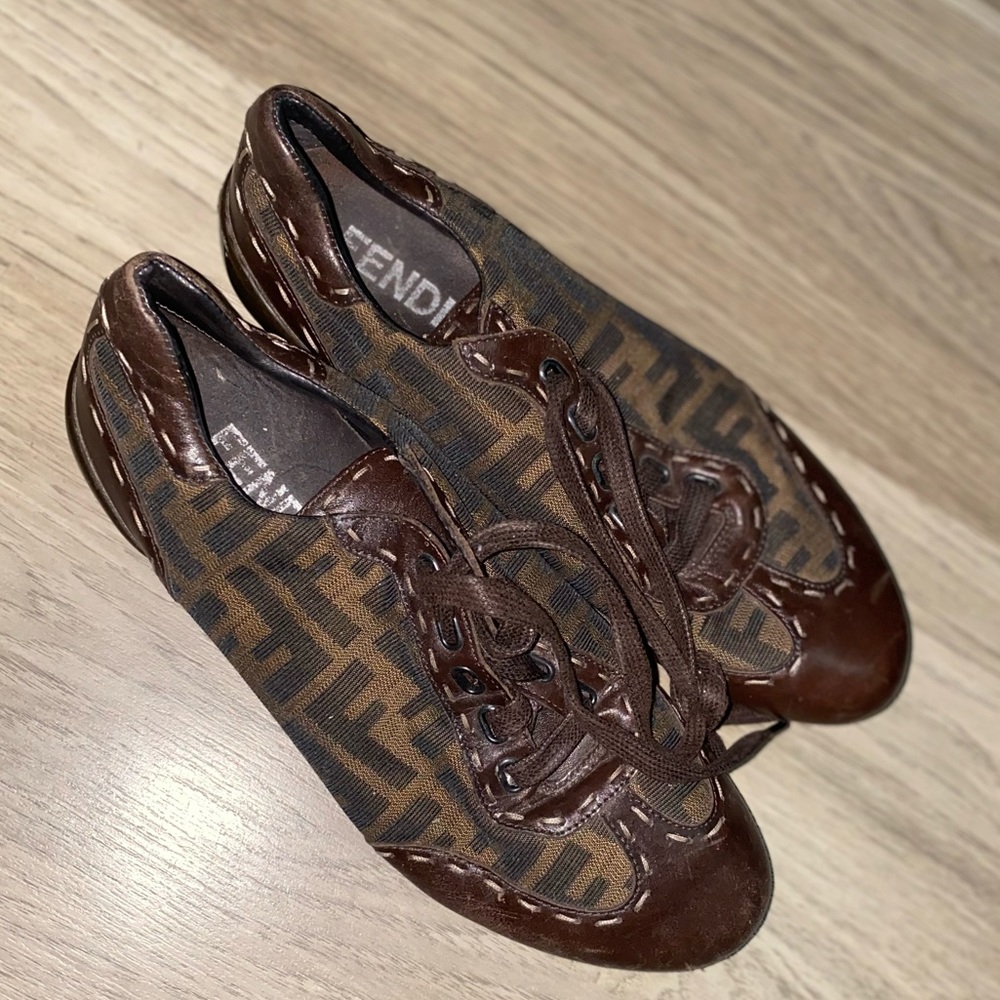 RARE FIND💗 FENDI SNEAKERS